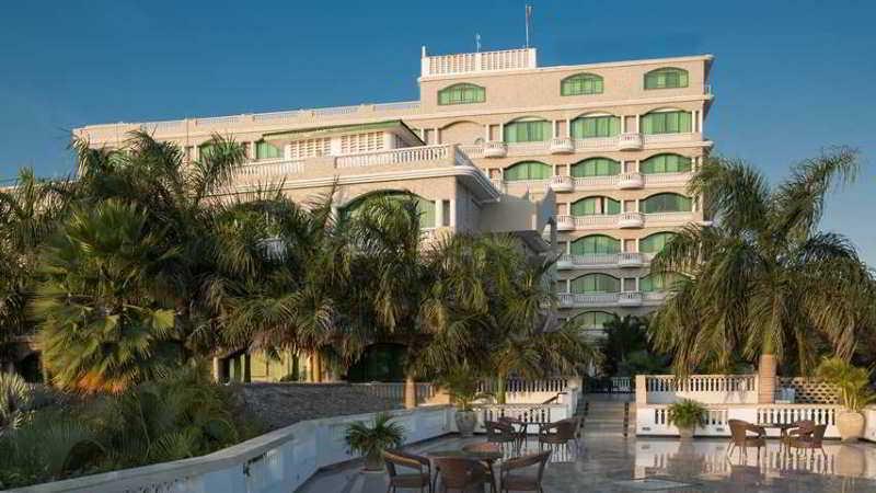 Delta Hotels By Marriott Νταρ ες Σαλάμ Εξωτερικό φωτογραφία