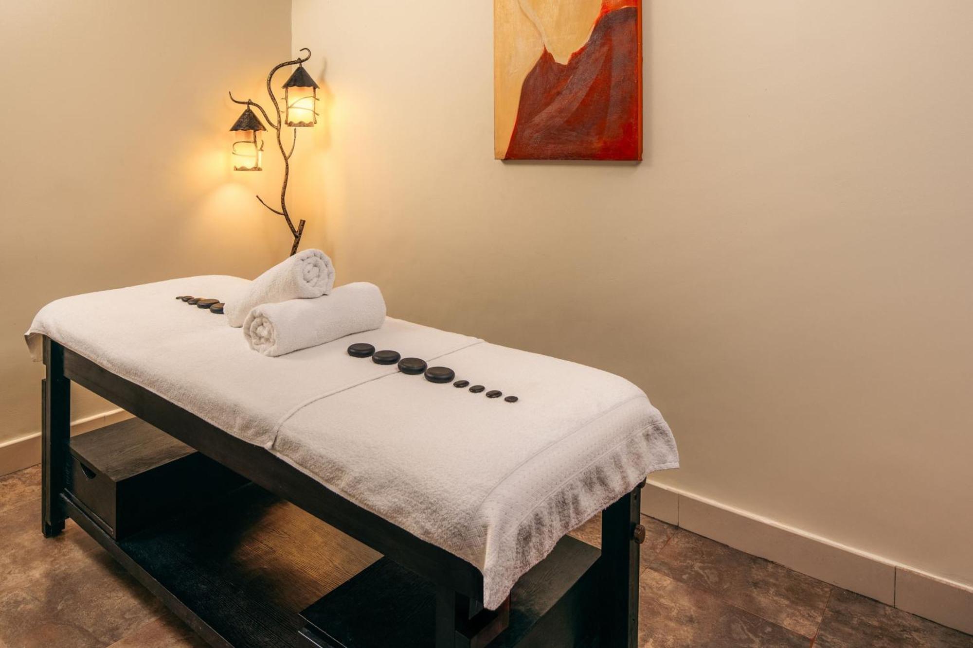 Delta Hotels By Marriott Νταρ ες Σαλάμ Εξωτερικό φωτογραφία