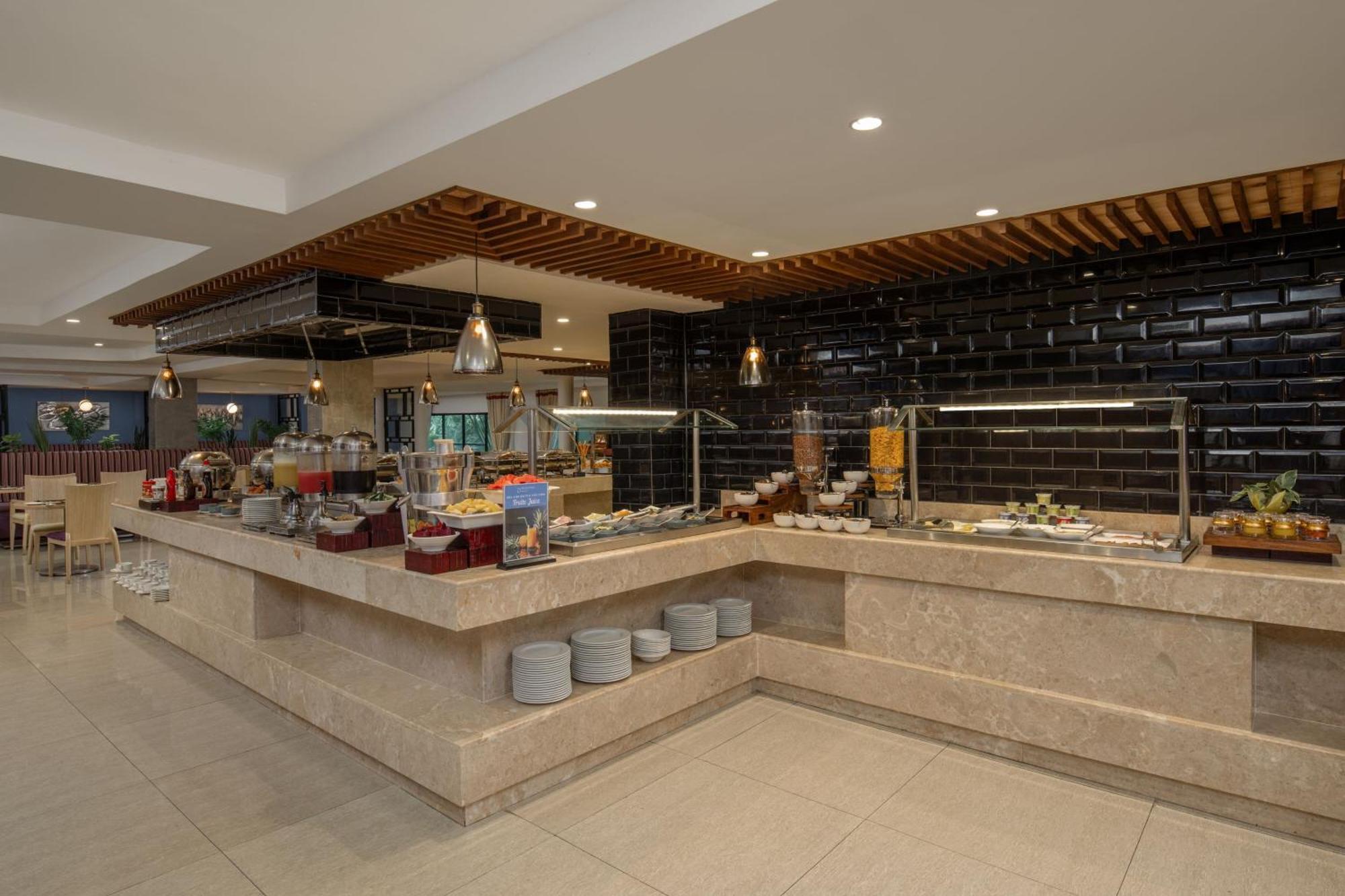 Delta Hotels By Marriott Νταρ ες Σαλάμ Εξωτερικό φωτογραφία